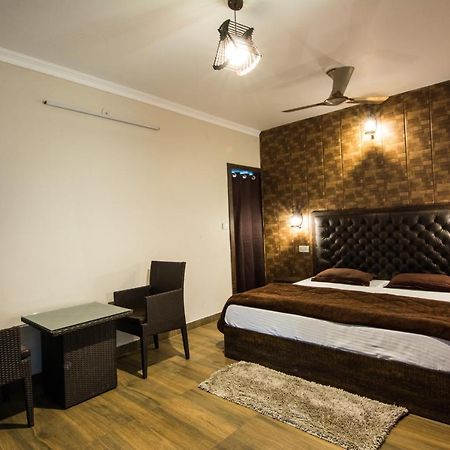 Sahastradhara Riverresort Dehradun Eksteriør bilde